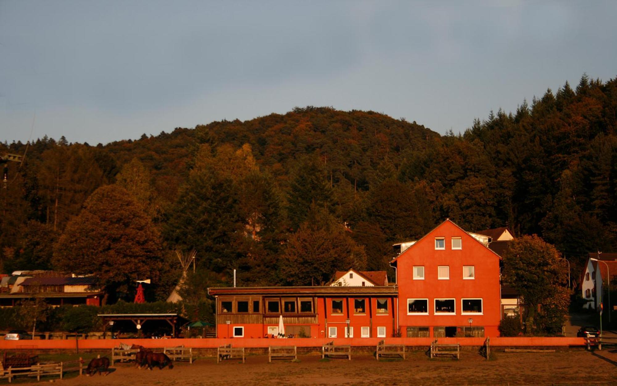 Longhorn Ranch Countryhotel - Garni Gasthof 3*